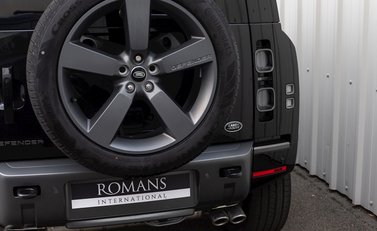 Land Rover Defender 90 V8 24