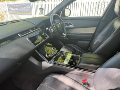 Land Rover Range Rover Velar R-DYNAMIC SE 30