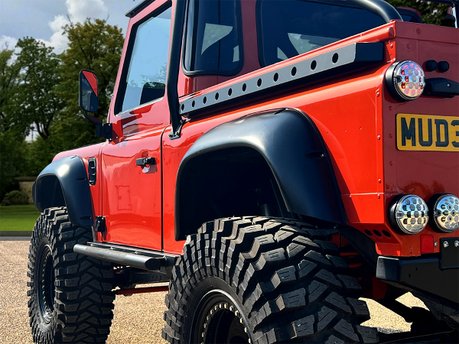 Land Rover Defender 90 Custom Build 20