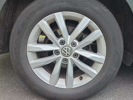 Volkswagen Touran 1.6 TDI BlueMotion Tech SE Family MPV 5dr Diesel DSG Euro 6 (s/s) (115 ps) 36