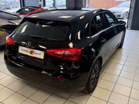 Mercedes-Benz A Class 1.3 A 180 SE 5dr 26