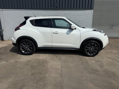Nissan Juke 1.2 DIG-T Tekna Euro 5 (s/s) 5dr Euro 5 7
