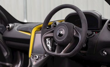 McLaren 720S Spider Performance 13