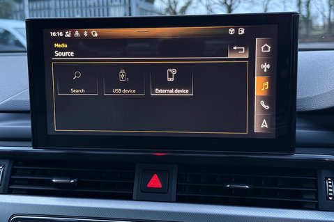 Audi A4 TDI SPORT AUTOMATIC -VIRTUAL COCKPIT -APPLE CARPLAY -REVERSE CAMERA 46