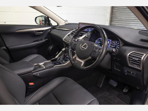 Lexus NX 2.5 300h GPF Premium SUV 5dr Petrol Hybrid E-CVT 4WD Euro 6 (s/s) (197 ps) 81