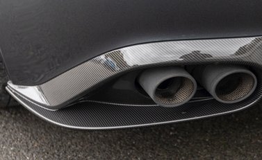 Aston Martin Vanquish S Ultimate 33