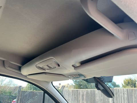 Ford Transit Connect 240 LIMITED P/V 37