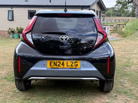 Toyota Aygo X 1.0 Aygo X Exclusive VVT-i Auto 5dr 23