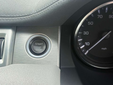 Land Rover Range Rover Evoque 2.2 Range Rover Evoque Pure Tech eD4 4x2 3dr 41