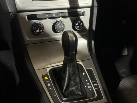 Volkswagen Golf MATCH TDI BLUEMOTION TECHNOLOGY DSG 11