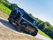 Land Rover Defender D300 HSE HardTop 20