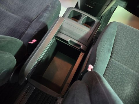 Toyota Vellfire 27