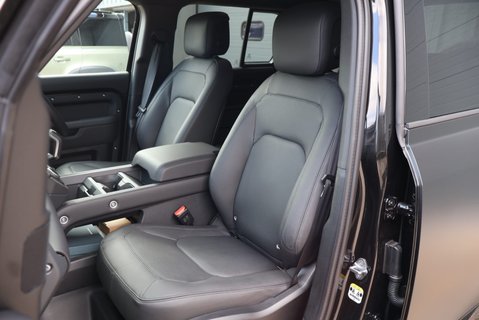 Land Rover Defender 110 2026 HARD TOP 350 X-DYNAMIC HSE REAR SEATS MATT PPF CARBON PPF BONET  24