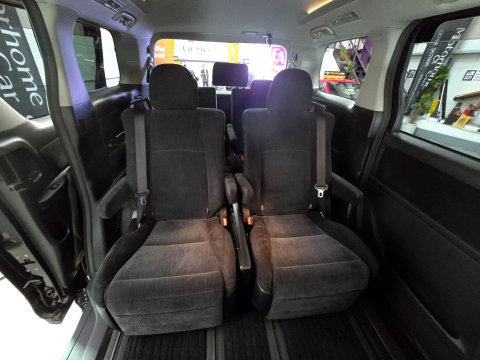 Toyota Vellfire 24