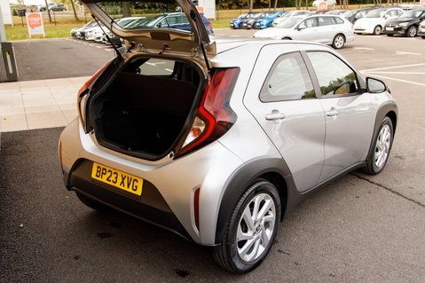 Toyota Aygo X VVT-I PURE 27