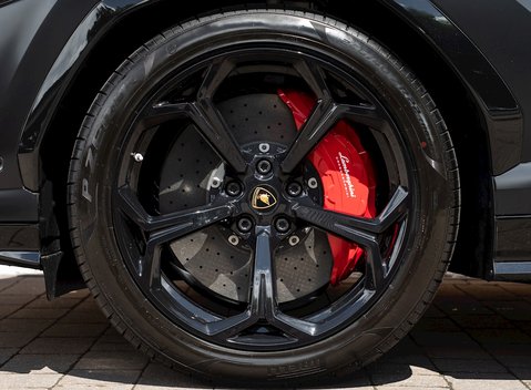 Lamborghini Urus 10