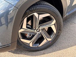 Hyundai TUCSON 1.6 Tucson Ultimate TGDi HEV Auto 5dr 3