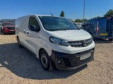 Vauxhall Vivaro AUTO LWB [SOLD SM] L2H1 Low Roof 3100 Dynamic Air Con SELECT 4