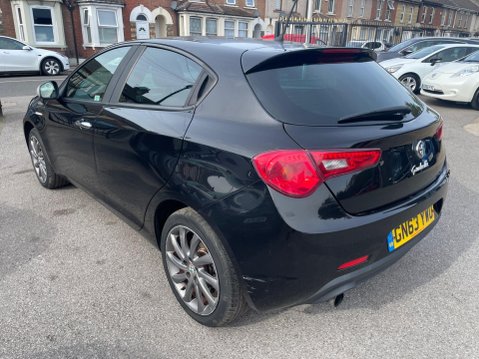 Alfa Romeo Giulietta 1.4 TB Collezione Euro 5 (s/s) 5dr 4