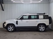 Land Rover Defender 2.0 Defender SE D Auto 4WD 5dr 17