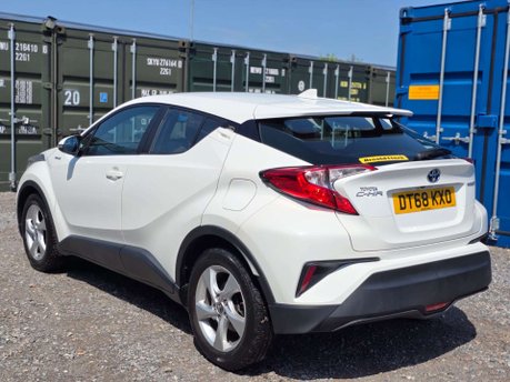 Toyota C-HR 1.8 VVT-h Icon SUV 5dr Petrol Hybrid CVT Euro 6 (s/s) (122 ps) 28