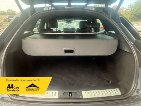 Land Rover Range Rover Velar 2.0 Range Rover Velar R-Dynamic SE D180 Auto 4WD 5dr 39