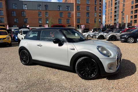 Mini Hatch COOPER.. 6 SERVICES..DAB..SAT NAV..HEATED SAETS..STUNNING EXAMPLE 4