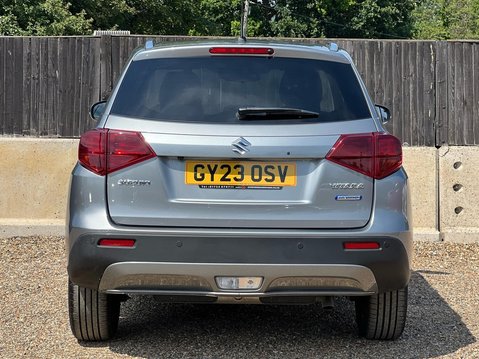 Suzuki Vitara SZ5 BOOSTERJET MHEV 9