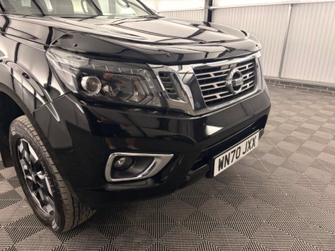 Nissan Navara 2.3 dCi Tekna Auto 4WD Euro 6 4dr 41
