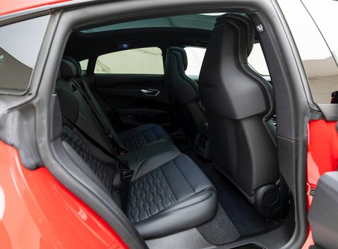 Audi RS E-Tron GT 14