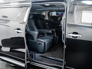 Toyota Alphard 2.5 MPV 2.5 SUV Automatic Petrol 22