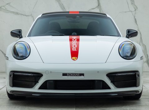 Porsche 911 Carrera 4 GTS (992) 7
