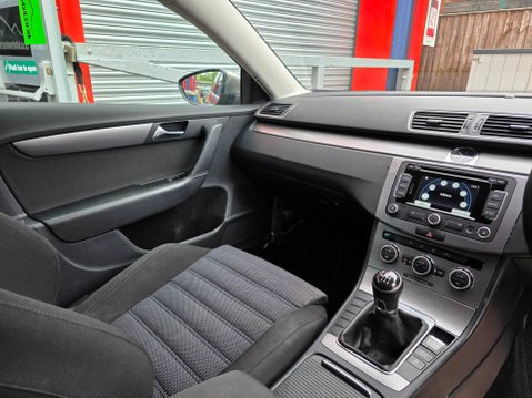 Volkswagen Passat SPORT TSI 11