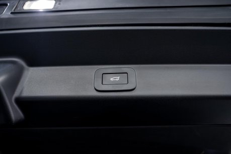 Land Rover Range Rover Sport 3.0 P400 MHEV Dynamic SE SUV 5dr Petrol Auto 4WD Euro 6 (s/s) (400 ps) 5