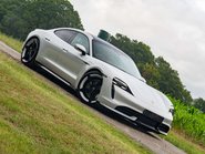 Porsche Taycan Taycan Turbo 19