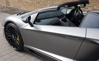 Lamborghini Aventador SV LP750-4 Roadster 4