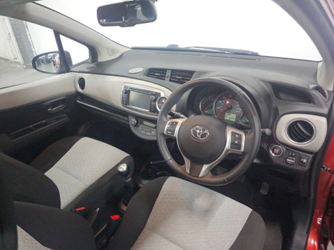 Toyota Yaris 1.3 Yaris T Spirit VVT-i 5dr 34