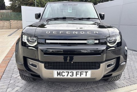 Land Rover Defender 90 D300 Hard Top X-Dynamic HSE 9