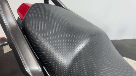 Yamaha XJ6 2010 20K NEW MOT PERFECT A2 BIKE COMMUTER 600CC XJ6 45