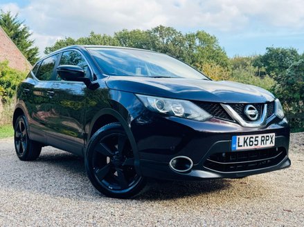 Nissan Qashqai 1.5 dCi n-tec SUV 5dr Diesel Manual 2WD Euro 6 (s/s) (110 ps)