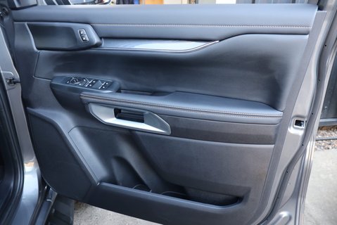 Ford Ranger 2025 WILDTRAK ECOBOOST MHEV HYBRID LIFTED WITH FULL SKR BODY KIT  23