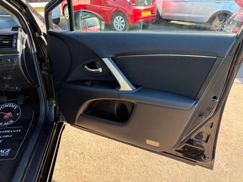 Toyota Avensis 2.0 Avensis Active D-4D 5dr 53