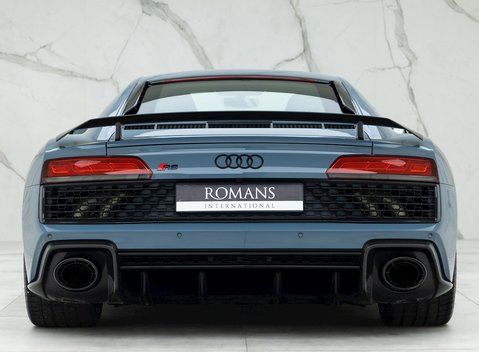 Audi R8 V10 Performance Carbon Black 5