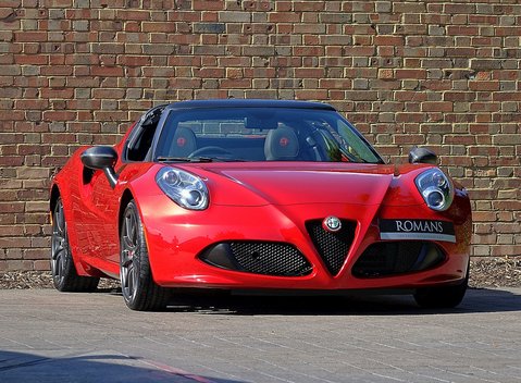 Alfa Romeo 4C Spider 4