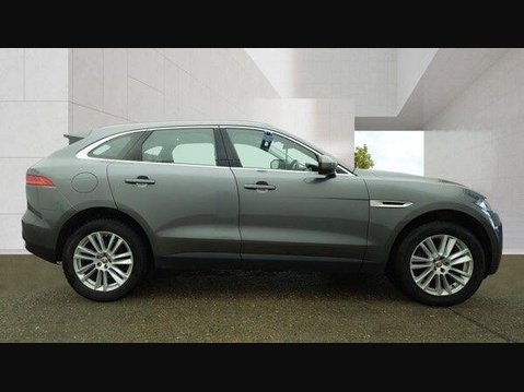 Jaguar F-Pace 2.0 D240 Portfolio SUV 5dr Diesel Auto AWD Euro 6 (s/s) (240 ps) 6