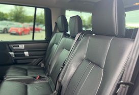 Land Rover Discovery SDV6 SE AUTO 7 SEATER 42