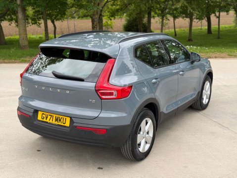 Volvo XC40 1.5 XC40 Momentum Core T2 5dr 12