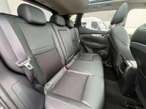 Nissan Qashqai 1.5 Qashqai Tekna dCi 5dr *NATIONAL DELIVERY* 34