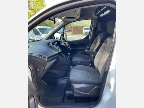 Ford Transit Connect 1.5 TDCi 220 Panel Van 5dr Diesel Manual L1 H1 (120 g/km, 74 bhp) 35