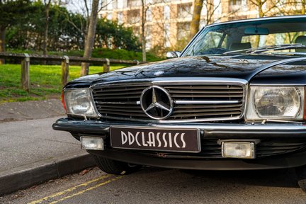 Mercedes-Benz SL Series 380 SL 8